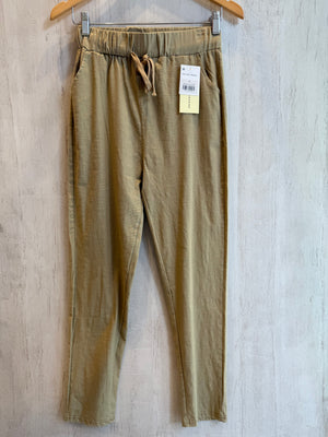 
                  
                    Pantalon de Lino ALE220
                  
                