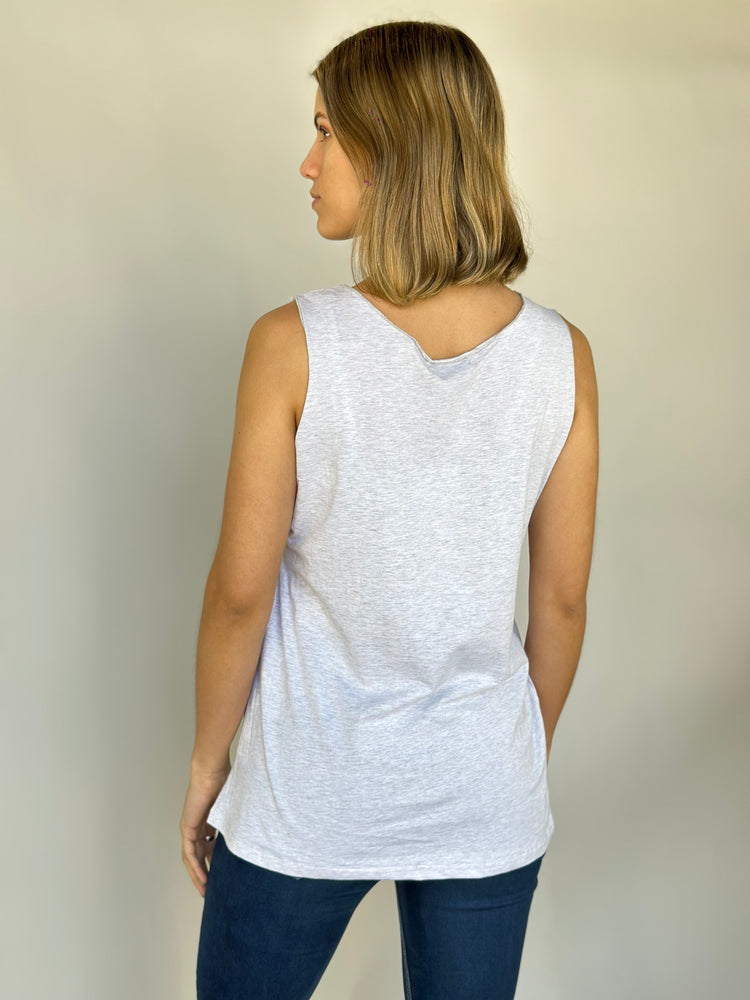 
                  
                    Musculosa de Algodón C269
                  
                