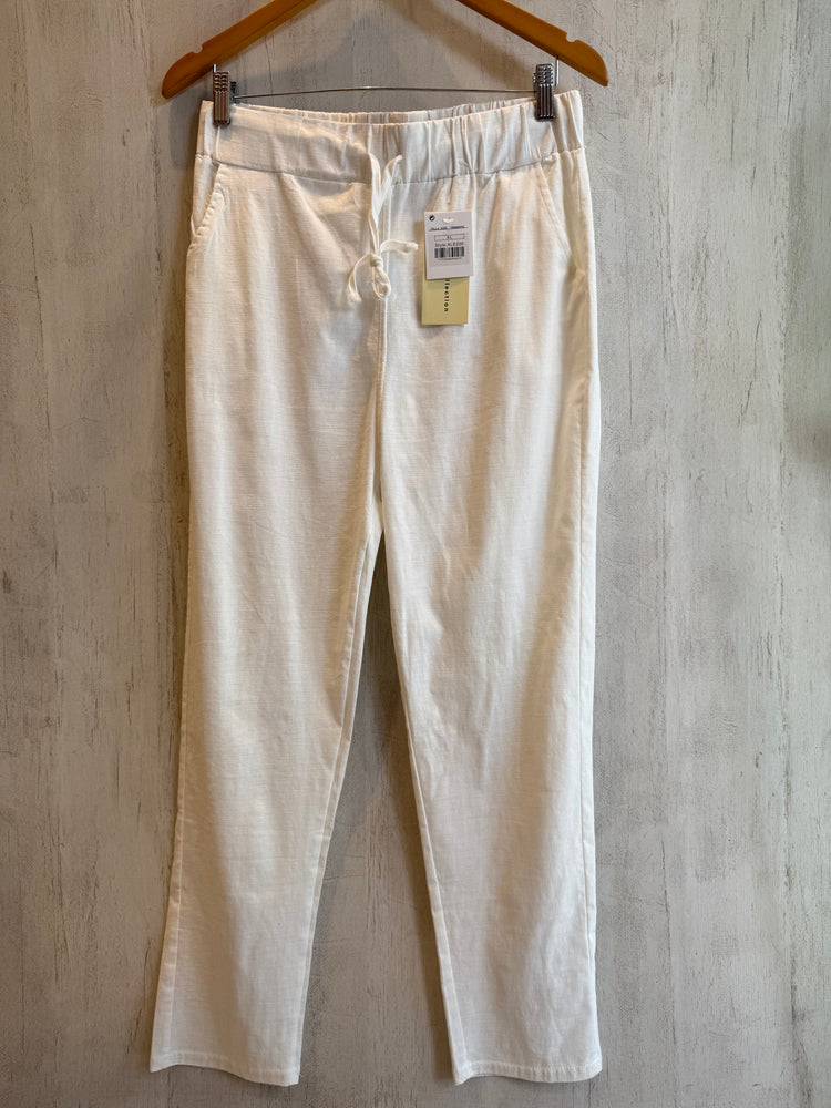 
                  
                    Pantalon de Lino ALE220
                  
                