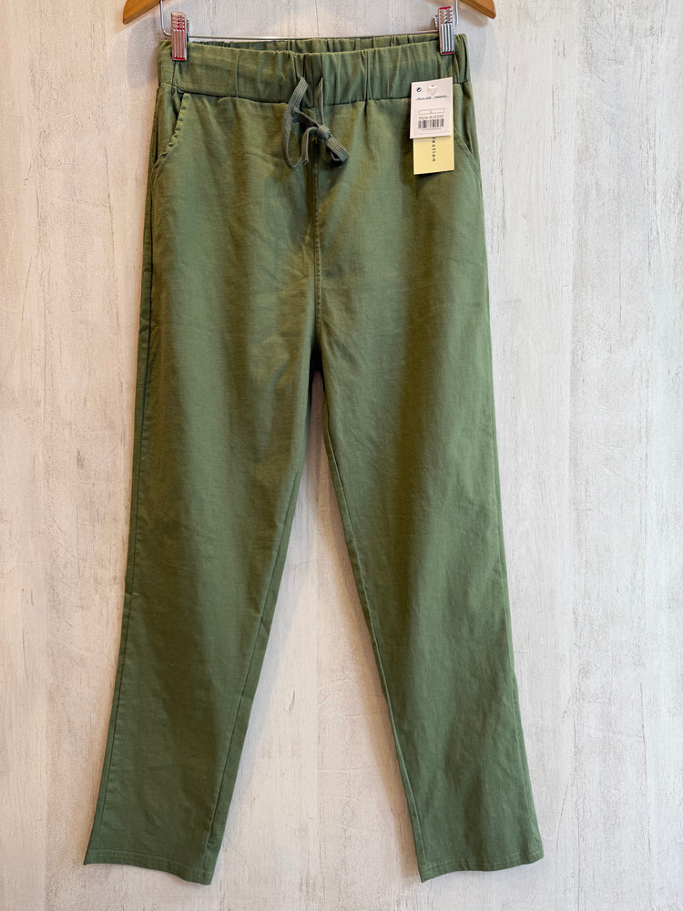 
                  
                    Pantalon de Lino ALE220
                  
                