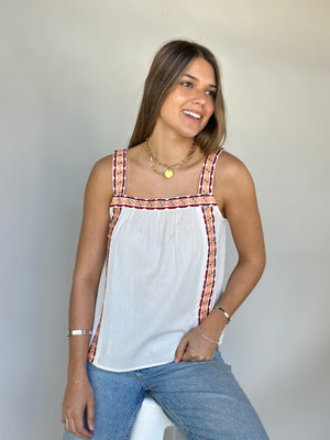 
                  
                    Blusa A481
                  
                