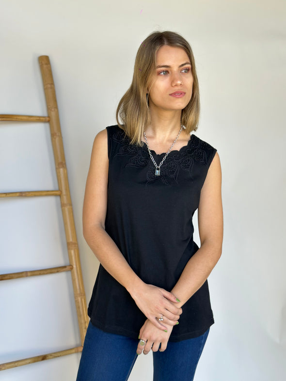 Musculosa bordada s464