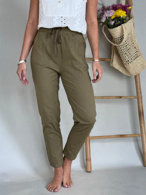 
                  
                    Pantalon de Lino ALE220
                  
                