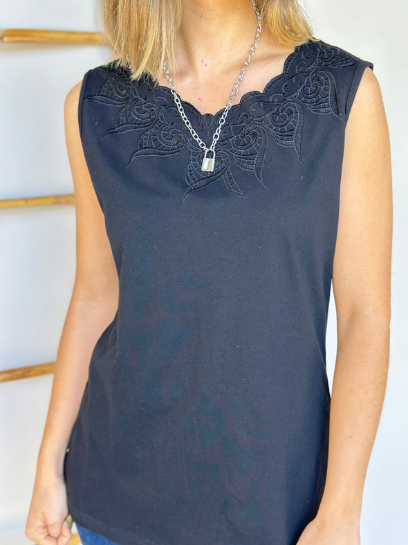 Musculosa bordada s464