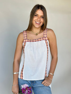 
                  
                    Blusa A481
                  
                