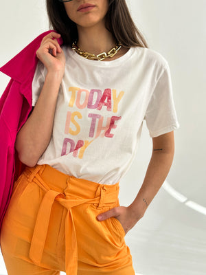 
                  
                    Remera de Algodon "Today is the Day" A224
                  
                