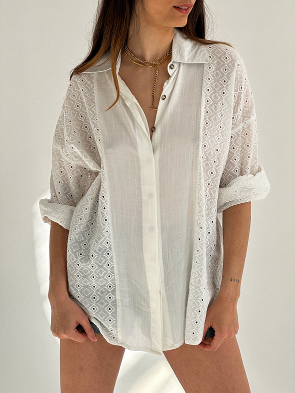 Camisa con broderie A261