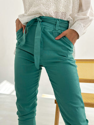 
                  
                    Pantalon de Lino con lazo Ale230
                  
                