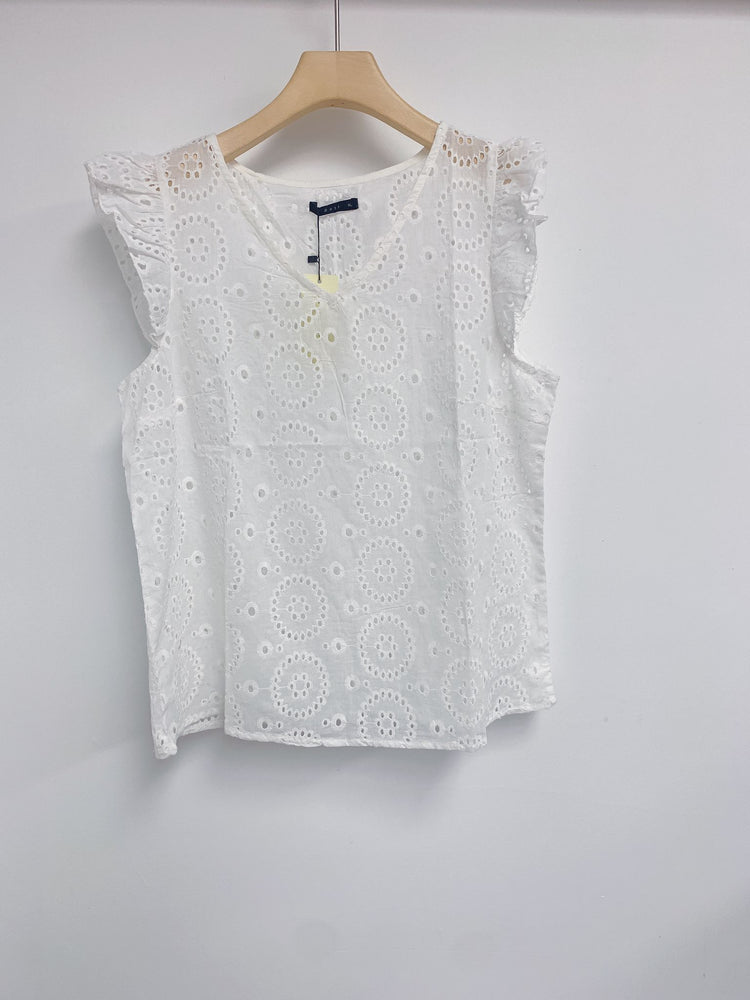 
                  
                    Blusa de Broderie A303
                  
                