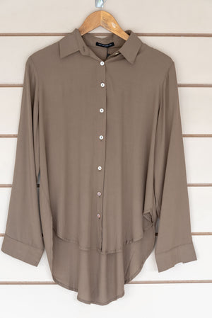 
                  
                    001. b Camisa lisa s525-3.
                  
                