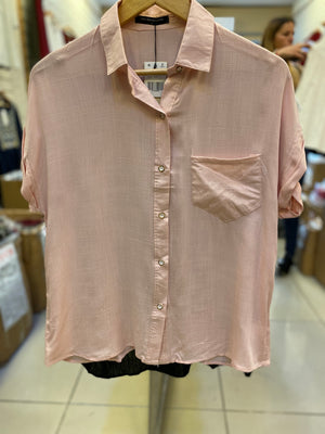 
                  
                    0001. b  Camisa s531 (SOLO NEGRO M Y L Disponible)
                  
                