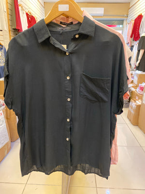 
                  
                    0001. b  Camisa s531 (SOLO NEGRO M Y L Disponible)
                  
                